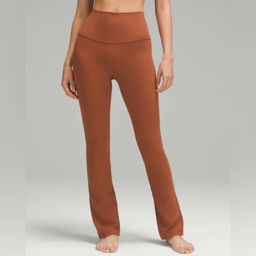 Lululemon Flow Y Nulu Longline Bra & Align High Rise Mini Flare Pant Extra Short